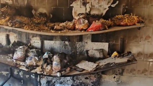 Robaron una vivienda e incendiaron un negocio familiar: las pérdidas fueron totales