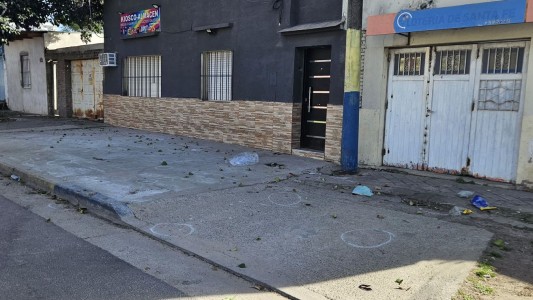 Violenta balacera: secuestraron 16 vainas servidas y un auto recibió múltiples disparos