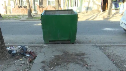 Macabro hallazgo en la zona oeste: restos óseos dentro de una valija arrojada a un container