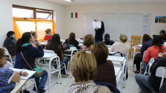 Se abren las inscripciones para que estudiantes de escuelas santafesinas puedan terminar la secundaria
