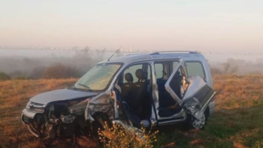 Fuerte siniestro vial entre un camión ganadero y un auto: acceso al Puente Rosario-Victoria bloqueado