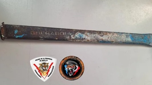 Un propietario atacó con un cortafierro a un joven en medio de una mudanza