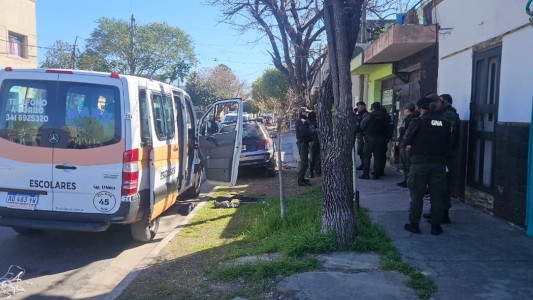 Encontraron tres armas de fuego en un transporte escolar