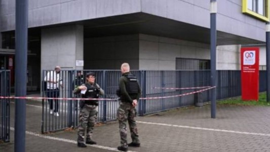 Francia: Detuvieron a un chico de 14 años tras acuchillar a una profesora