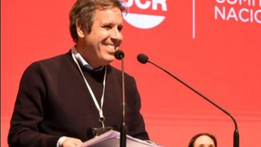 Facundo Manes cuestionó acuerdo del gobierno con el FMI y advirtió: “Hunden el barco y festejan los salvavidas”