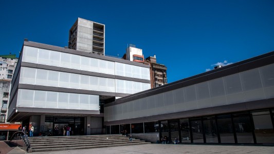 El Centro Cultural Fontanarrosa reabre renovado y se prepara para la Feria del Libro