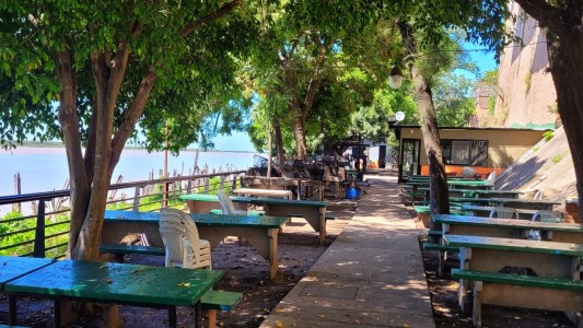 Violenta pelea en el club Mitre: un hombre terminó hospitalizado tras ser atacado con un cuchillo y un palo