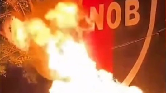 Incendiaron un mural de Newell’s en la zona oeste: un detenido