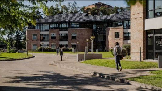 La Austral, universidad N°1 en el ranking mundial Times Higher Education 2026