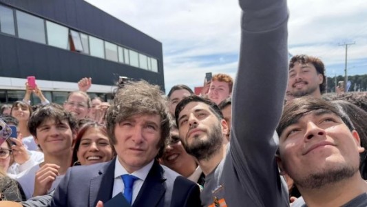 Milei recorre Chaco y Corrientes en búsqueda del protagonismo perdido