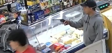 Robaron a mano armada un maxikiosco: maniataron a los empleados y a los clientes