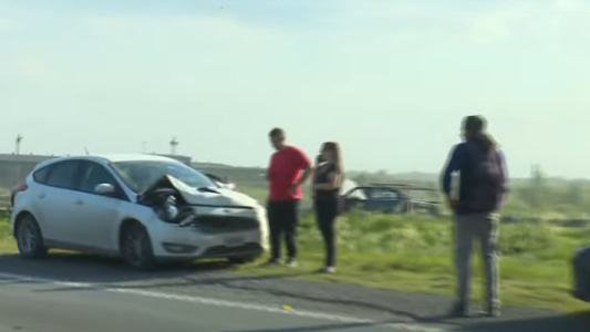 Choque entre dos autos provocó demoras y congestión en la autopista Rosario–Buenos Aires