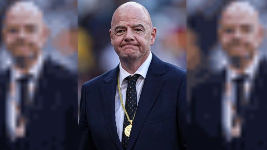 Gianni Infantino prometió llevar un Mundial a Bolivia