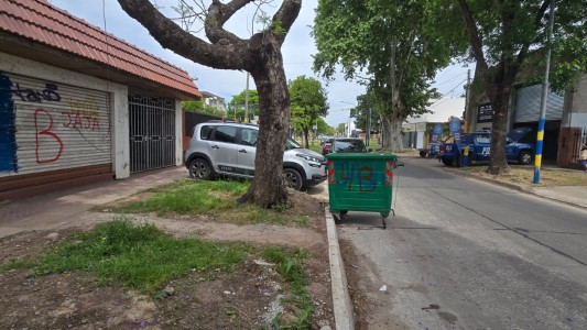 Detuvieron a cinco jóvenes por hacer pintadas de Rosario Central en zona norte