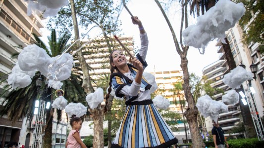 Este sábado vuelve Noche de Peatonales con un homenaje a los 300 años de la ciudad