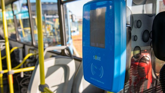 Elecciones: colectivos y bicis públicas gratis para ir a votar este domingo