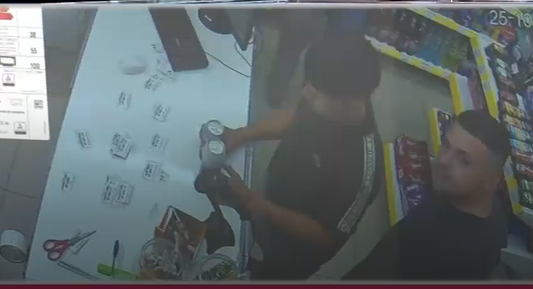 Robo en un minimarket de Ov. Lagos al 1000