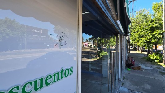 Balearon una farmacia en Empalme Graneros y dejaron una nota intimidatoria