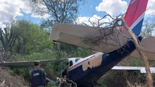Se estrelló una narcoavioneta en Salta: trasladaba 140 kilos de cocaína (1)