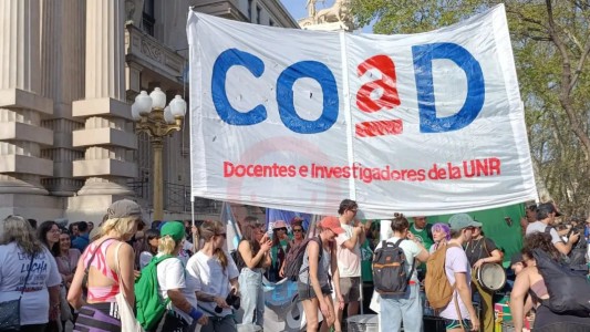 Docentes universitarios anuncian un paro nacional de 72 horas por salarios y presupuesto