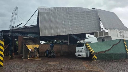 Dos tornados dejaron severos destrozos en Misiones y Brasil