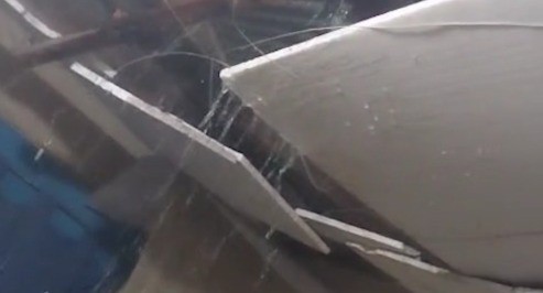 Derrumbe parcial de una vivienda producto del fuerte temporal