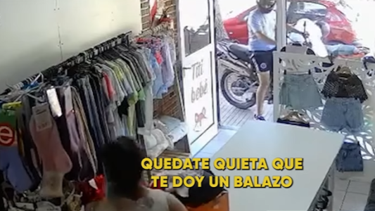 Capitán Bermúdez: le robaron la moto mientras atendía su comercio