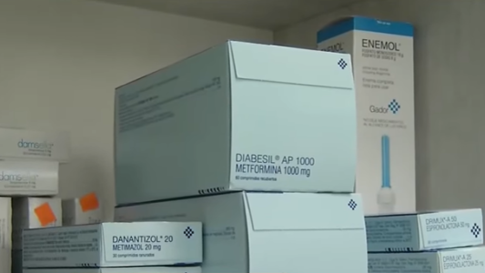 Alerta por medicamentos para jubilados: farmacias advierten por una deuda de PAMI