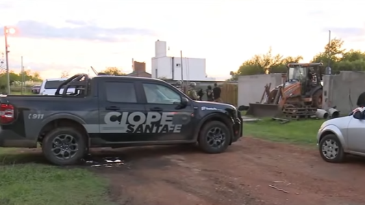 Encontraron un arsenal de armas enterradas en Roldán