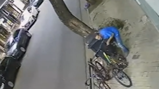 Robaron bicicletas en la puerta de un bar