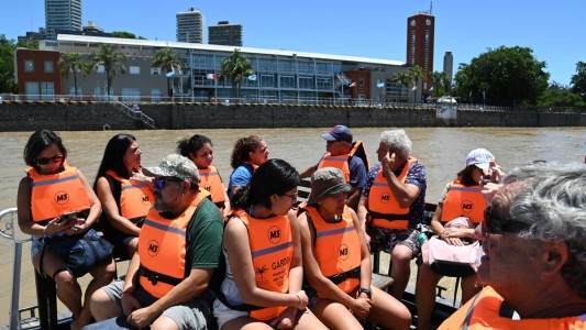 Tras un enero récord, continúan los cruces al Banquito San Andrés desde La Fluvial: precios y horarios