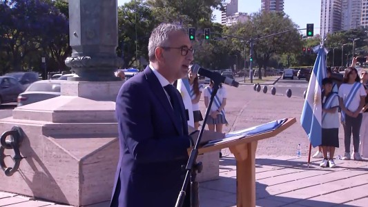 Acto histórico en el Monumento Nacional a la Bandera: Rosario promulgó su autonomía municipal