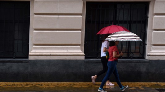 Emiten alerta amarilla por tormentas para la madrugada y la mañana de este sábado