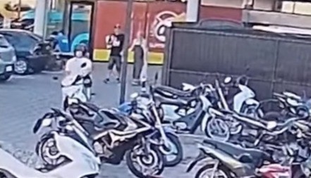 Granadero Baigorria: le robaron la moto en segundos en el estacionamiento de un shopping