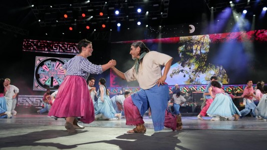 La Delegación Oficial Santafesina brilló y recibió una ovación de pie en el Festival de Folclore de Cosquín