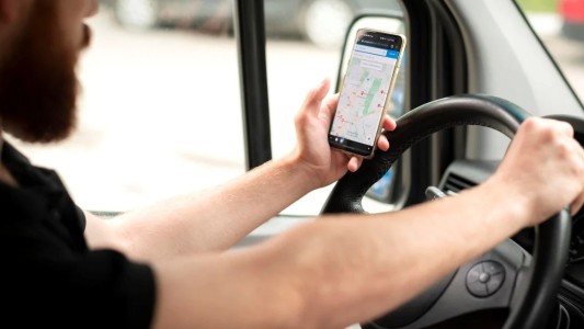 Paro en las aplicaciones de viajes: reclamo salarial con el aval del gremio taxista