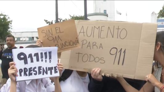 Protesta policial en Rosario: la protesta continúa pese a los anuncios oficiales