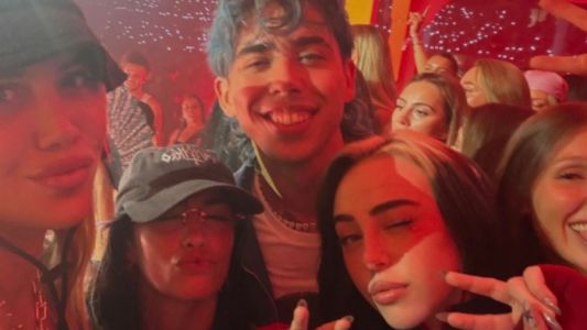 La rosarina Nicki Nicole se sumó a la casita en la última noche de Bad Bunny en el Monumental