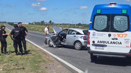Siniestro vial en la autopista a Buenos Aires: el helicóptero sanitario asistió a una conductora