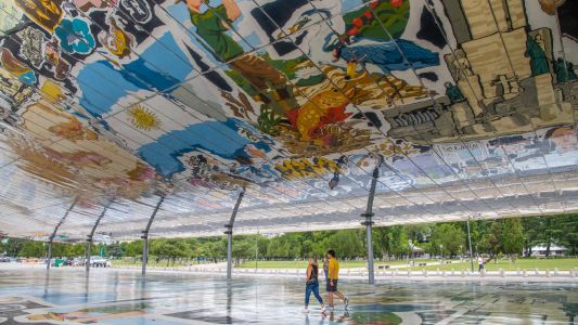 El mural de El Aura ya está protegido y abierto al público