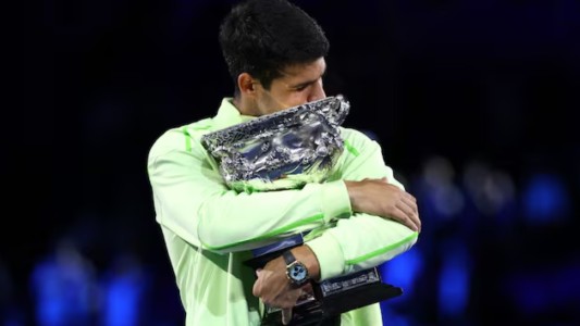 Carlos Alcaraz corona su leyenda en Melbourne: Rey del Open de Australia tras derribar a Djokovic
