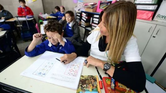 "Asistencia Perfecta": Más de 76 mil docentes y asistentes escolares cobraron el incentivo por presencialidad