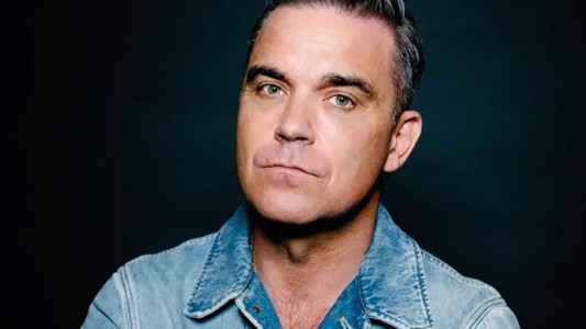 Robbie Williams revela que tratamientos para adelgazar le están afectando la vista