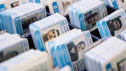 Ciudad de Buenos Aires: retiran la licencia a conductores que cometan delitos en moto o auto