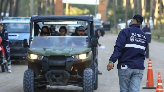 Pinamar: el intendente calificó de “inadaptados” a los conductores que provocan accidentes en los médanos