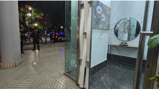 Incidentes en la salida del estadio después de la derrota de Newell's en el clásico rosarino