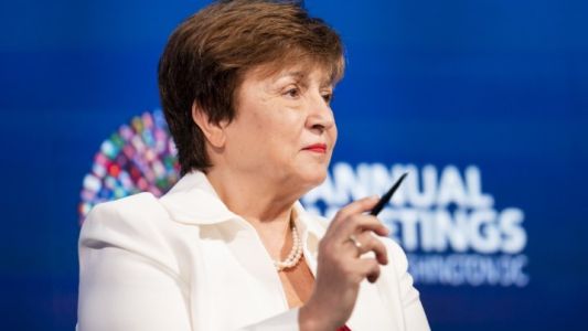 Una misión del FMI llega al país para comenzar la segunda revisión del acuerdo