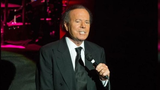 Julio Iglesias negó las denuncias de abuso sexual y trata: “Son absolutamente falsas”