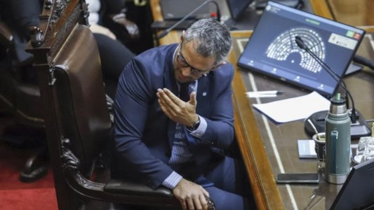Asumen los diputados electos mientras el Ejecutivo impulsa la aprobación rápida del Presupuesto