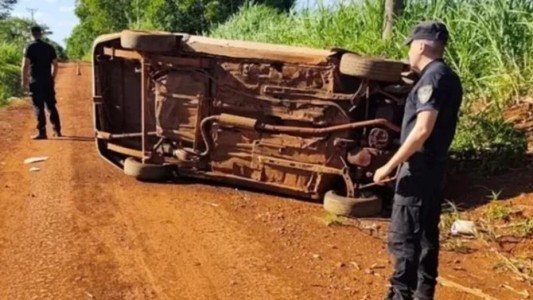 Tragedia en Oberá: alcohol al volante provocó vuelco y muerte de un hijo